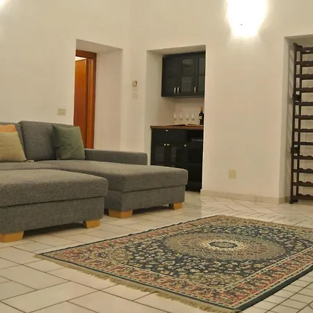 Guarnacci Apartment *